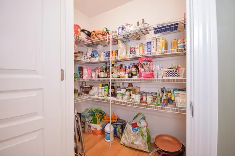 25 Emerald Lane Dover NH 03820