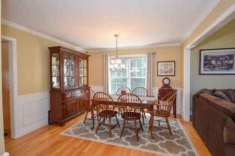 25 Emerald Lane Dover NH 03820