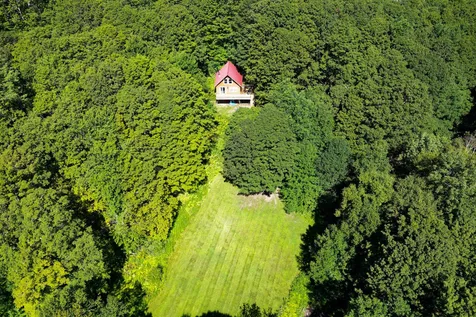 1394 Messer Hill Road Plymouth VT 05056