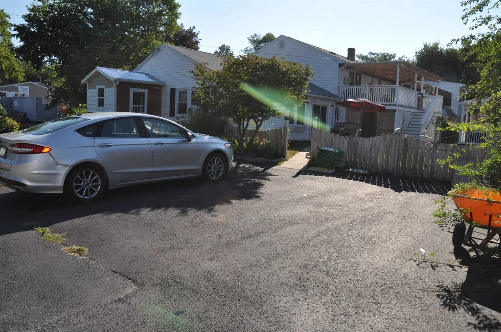 6 Magnolia Avenue Salem NH 03079