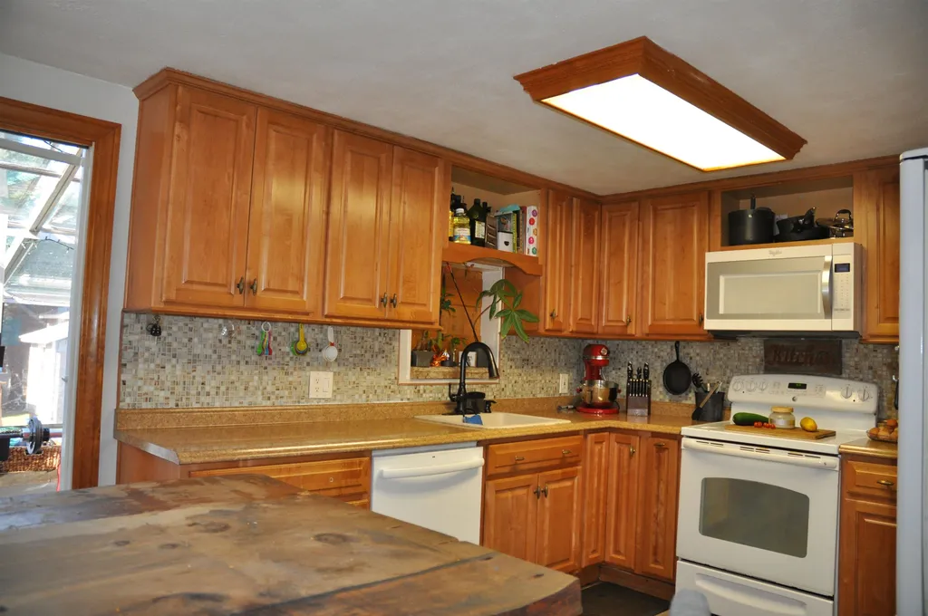 6 Magnolia Avenue Salem NH 03079