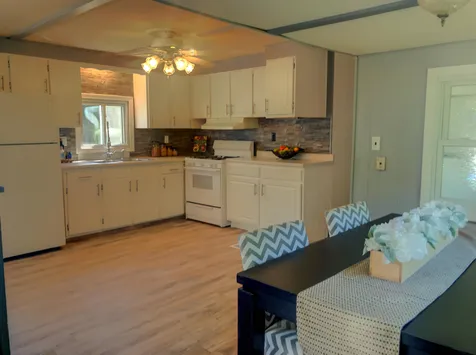 15 Longwood Lane Merrimack NH 03054