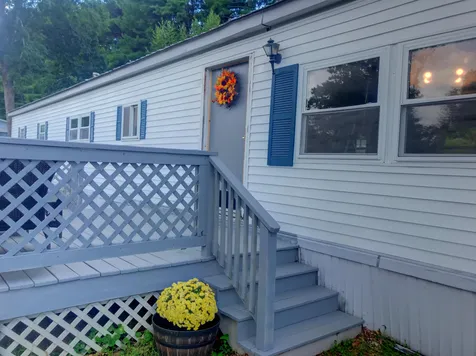 15 Longwood Lane Merrimack NH 03054