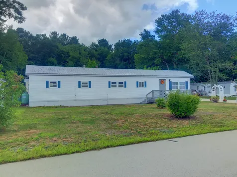 15 Longwood Lane Merrimack NH 03054