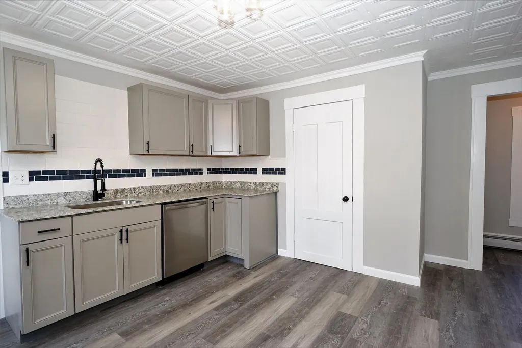 130 Pine Street Nashua NH 03060