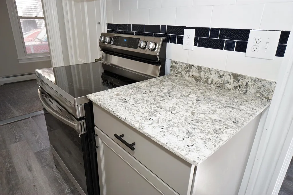 130 Pine Street Nashua NH 03060