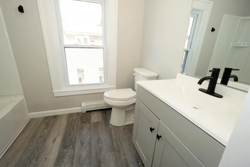130 Pine Street Nashua NH 03060