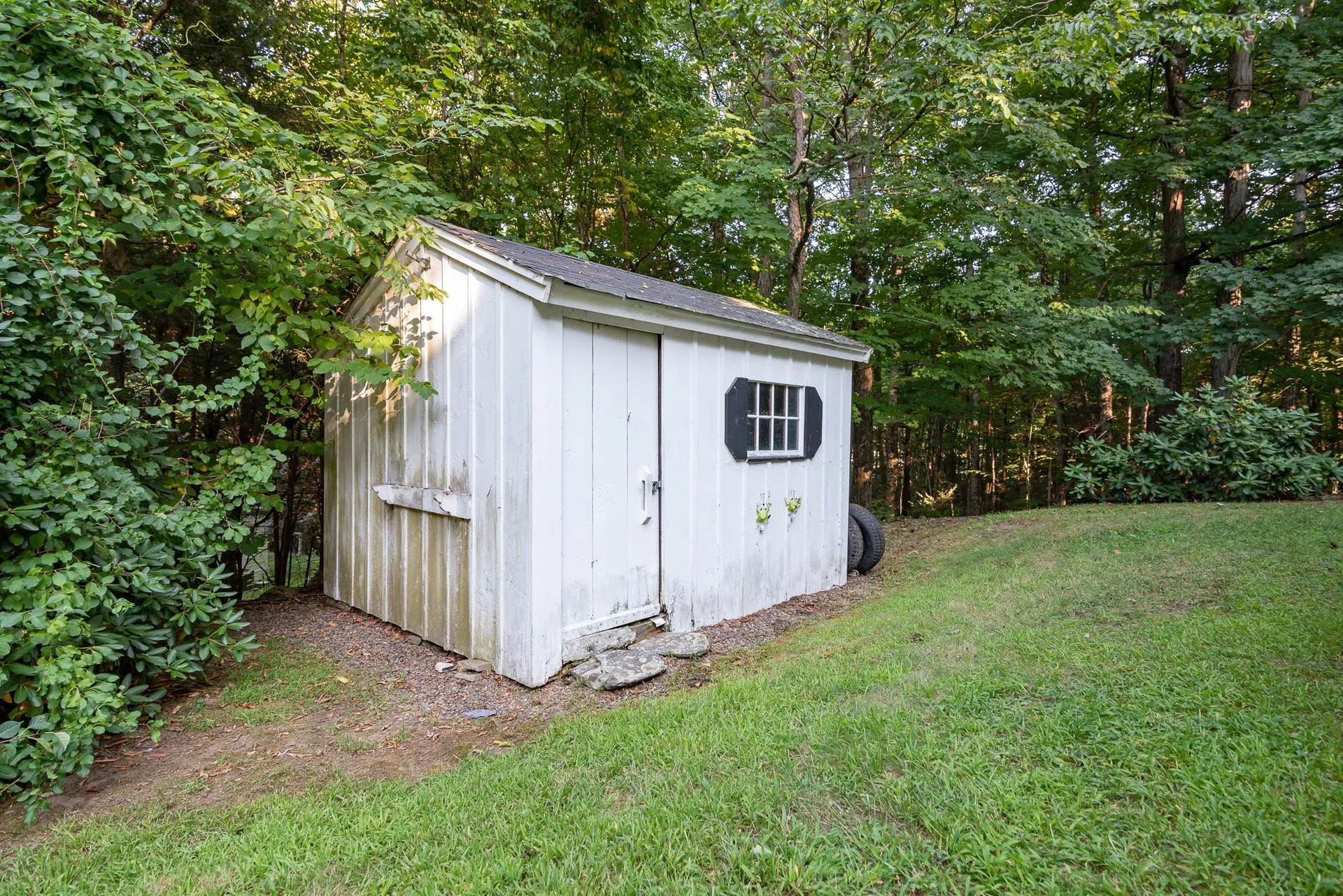 8 Hub Hollow Road Danville NH 03819