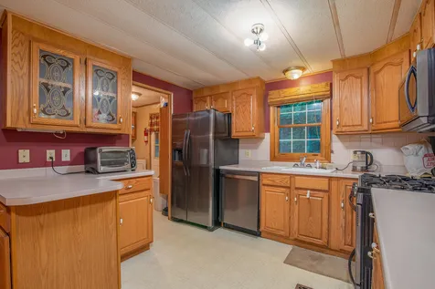 8 Hub Hollow Road Danville NH 03819