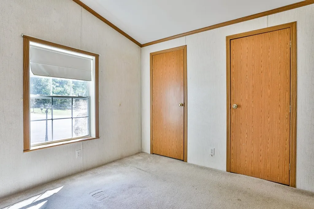 10 Westerdale Drive Nashua NH 03063