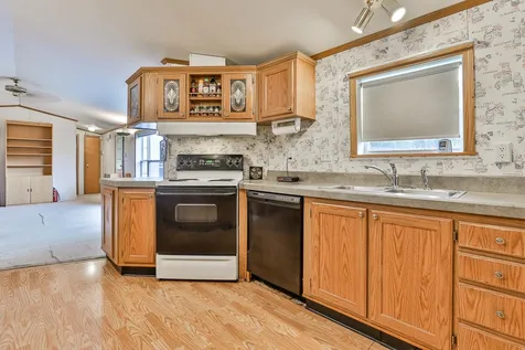 10 Westerdale Drive Nashua NH 03063