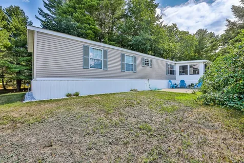 10 Westerdale Drive Nashua NH 03063