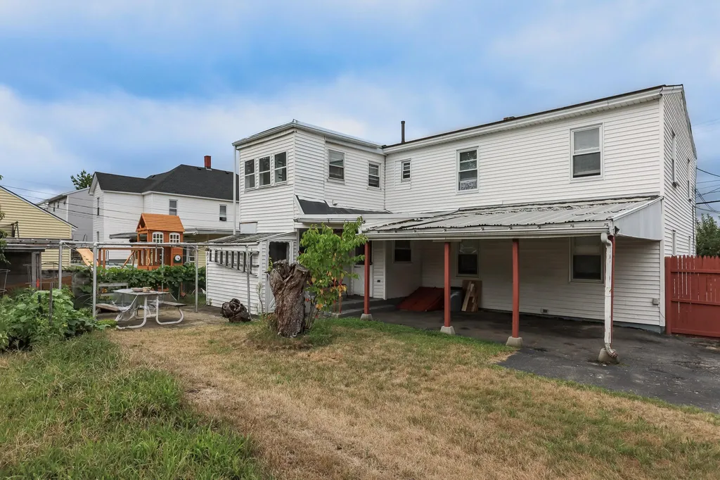 221 Beech Street Manchester NH 03103-5522