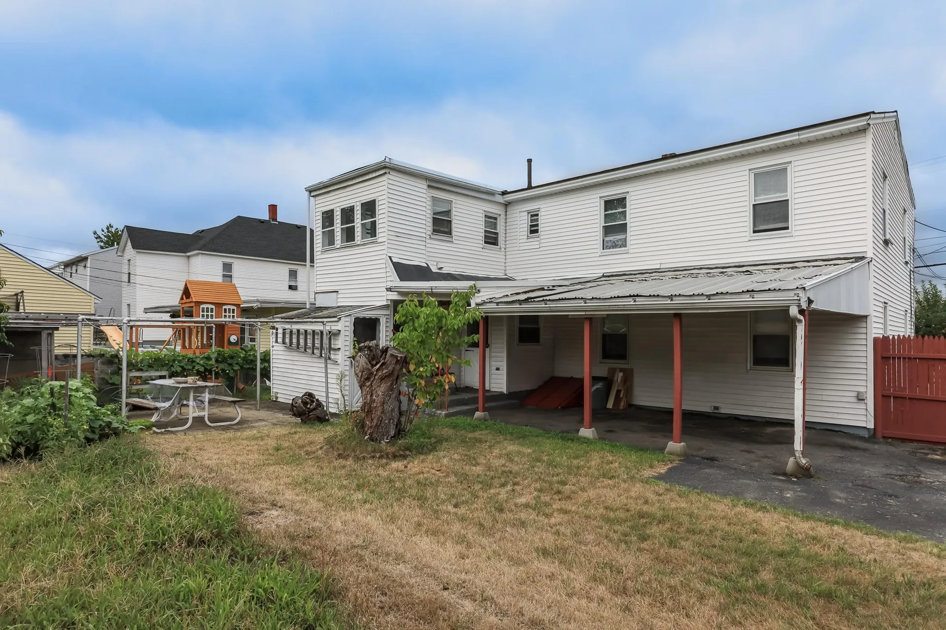 221 Beech Street Manchester NH 03103-5522