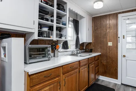 221 Beech Street Manchester NH 03103-5522