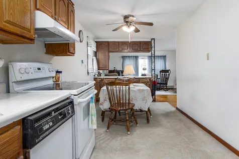 221 Beech Street Manchester NH 03103-5522