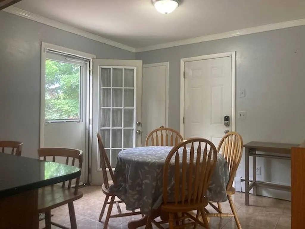 32 Pioneer Street Essex VT 05452