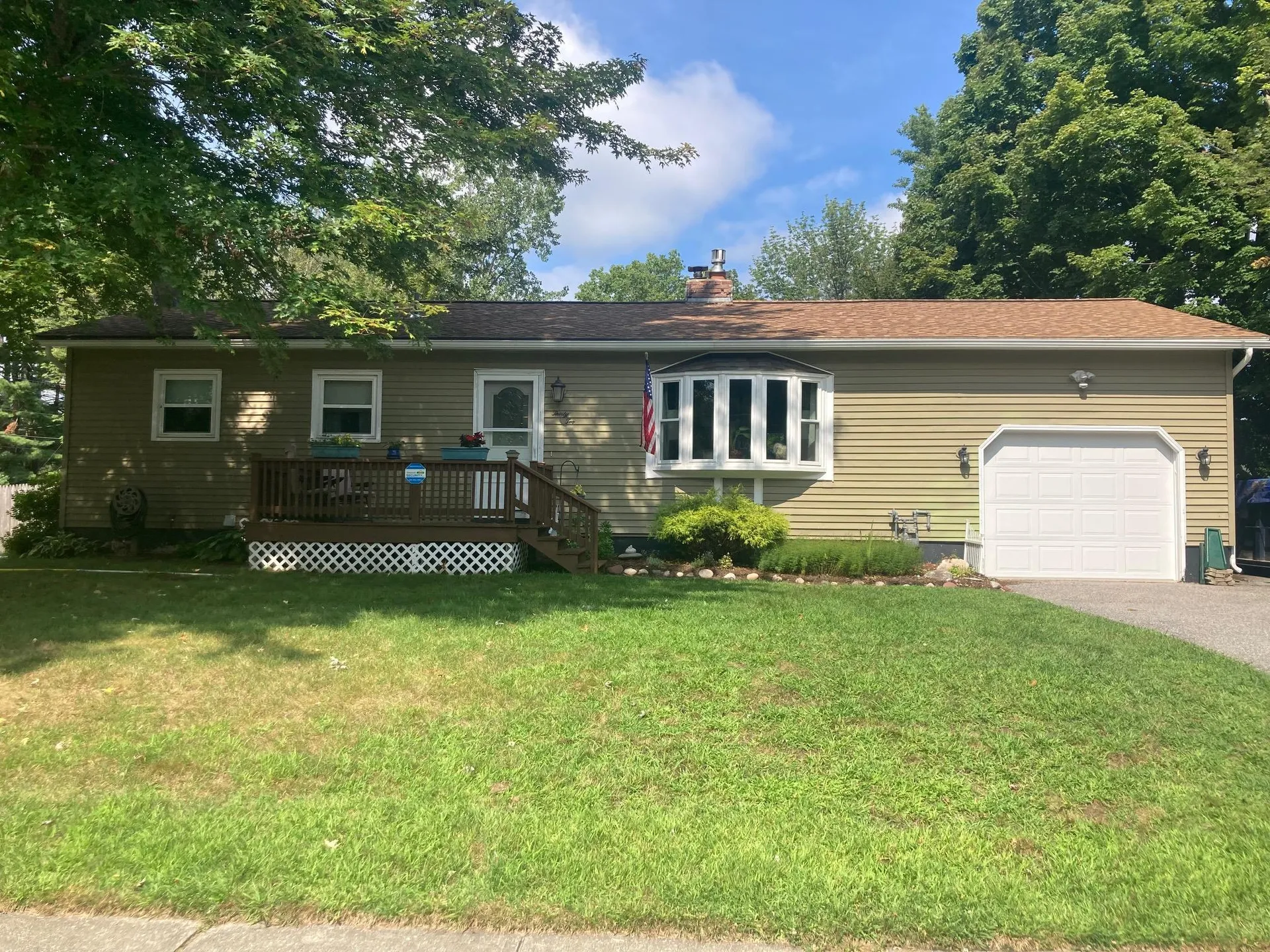 32 Pioneer Street Essex VT 05452