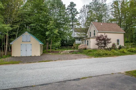 59 Grove Street Bartlett NH 03812