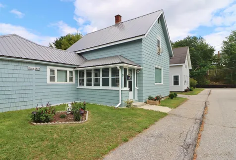9 Cottage Street Gorham NH 03581