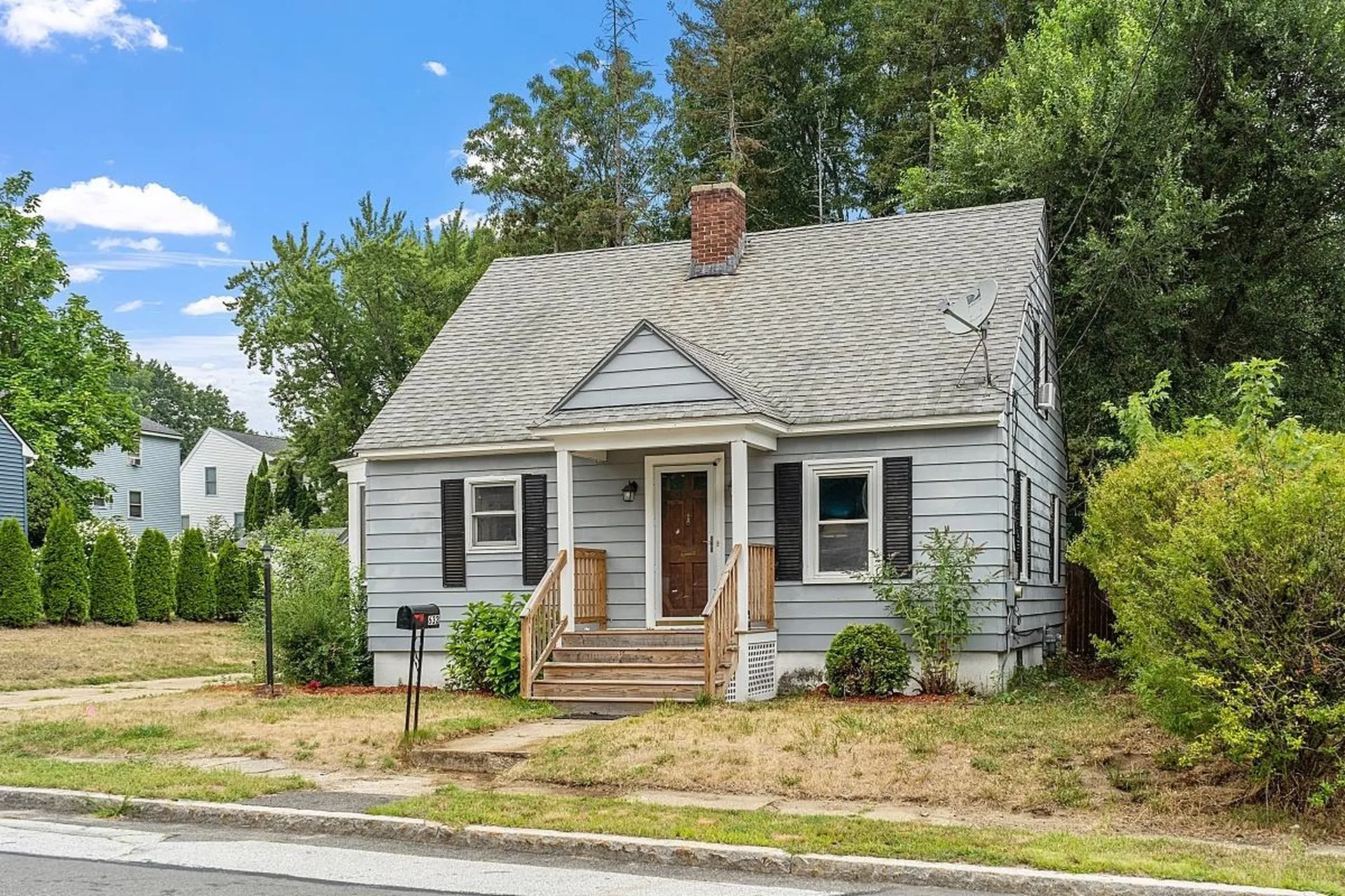 632 Holly Avenue Manchester NH 03103