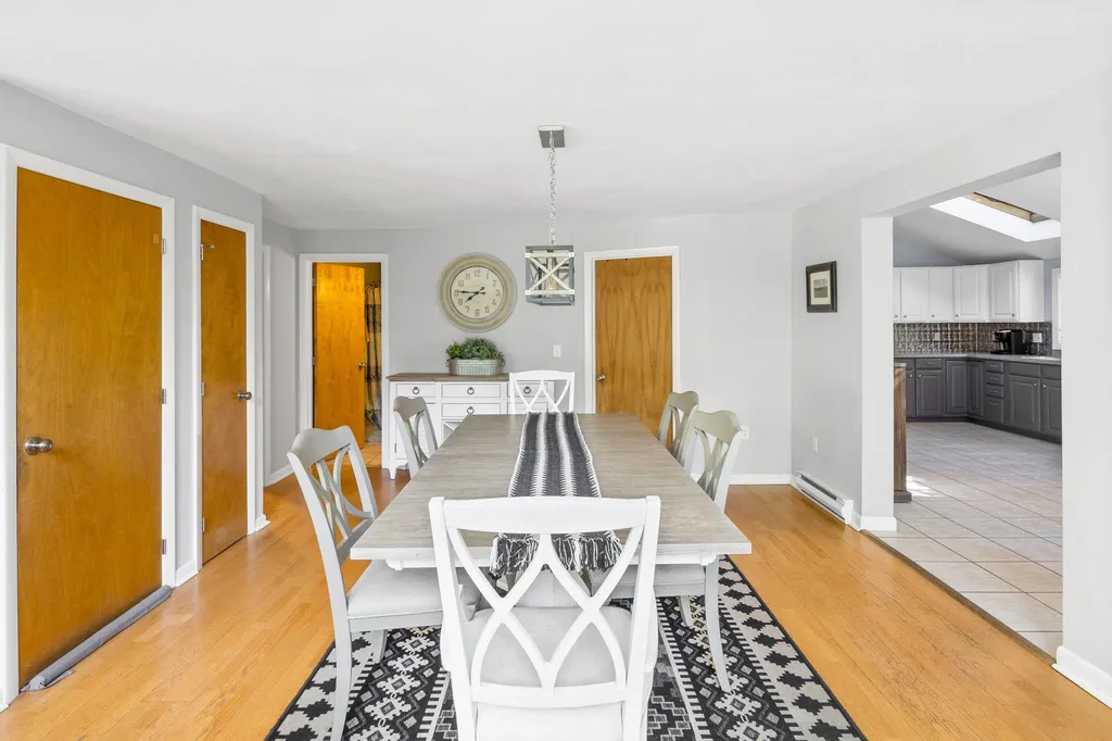 35 Pine Ridge Circle Sandown NH 03873