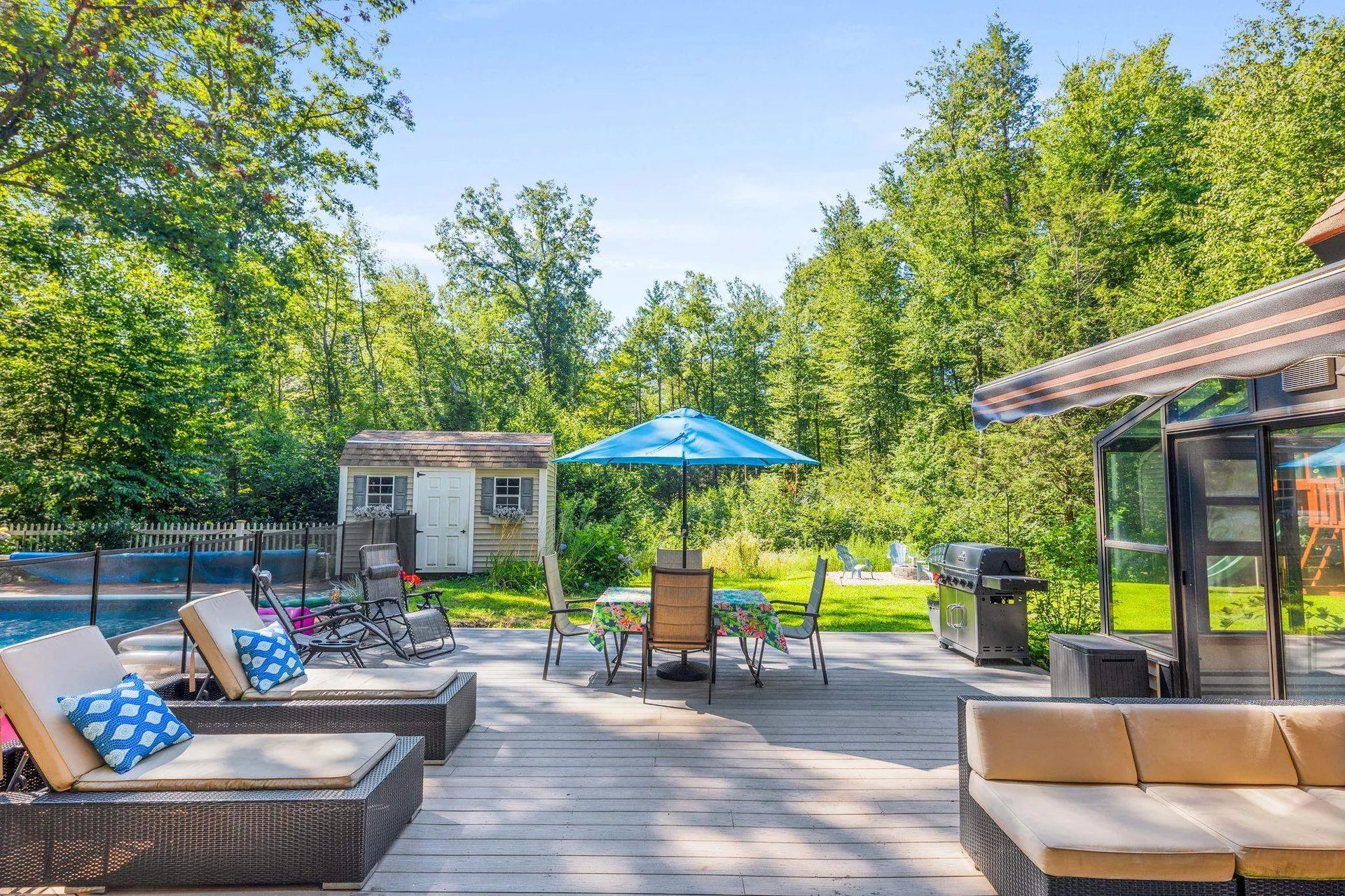 35 Pine Ridge Circle Sandown NH 03873