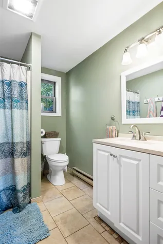 35 Pine Ridge Circle Sandown NH 03873