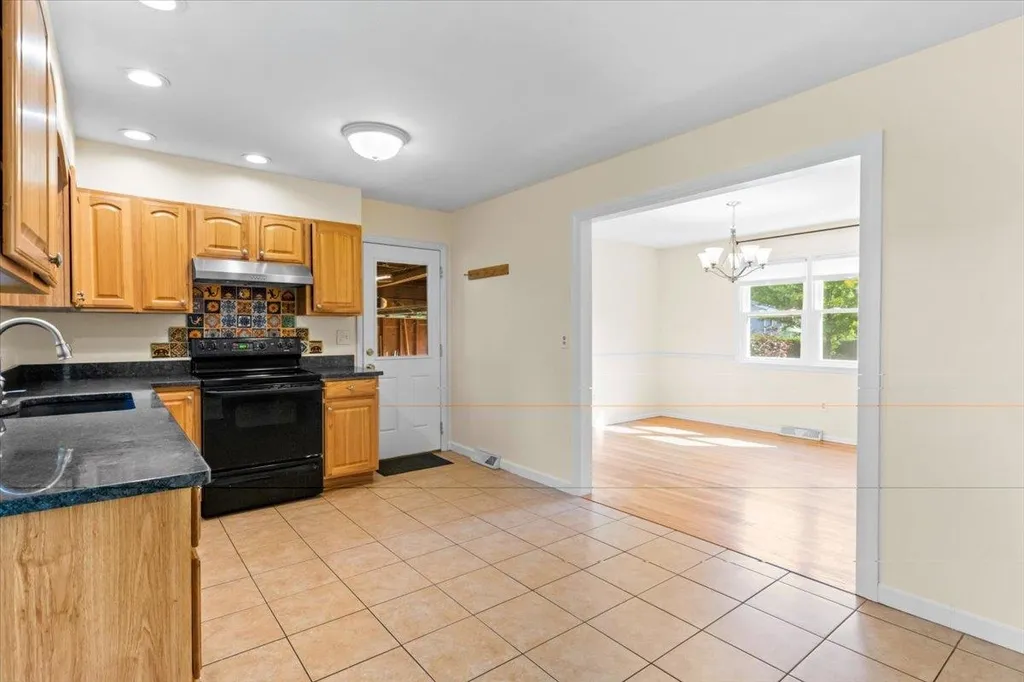 46 Sandy Lane Burlington VT 05401