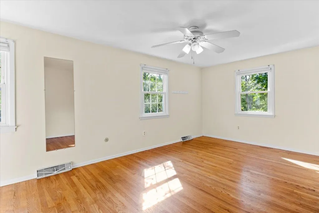 46 Sandy Lane Burlington VT 05401