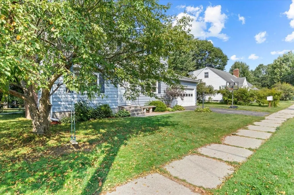 46 Sandy Lane Burlington VT 05401