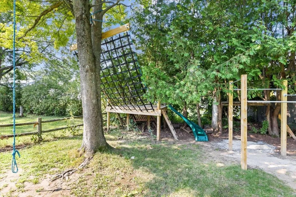 46 Sandy Lane Burlington VT 05401