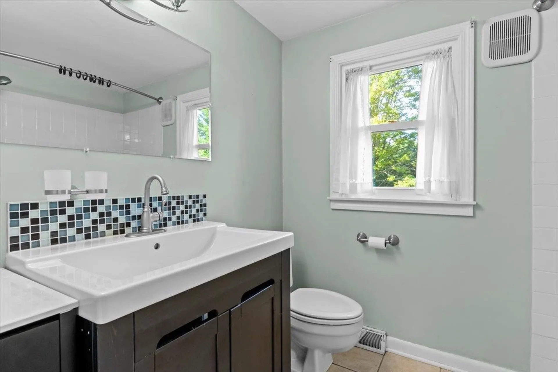 46 Sandy Lane Burlington VT 05401