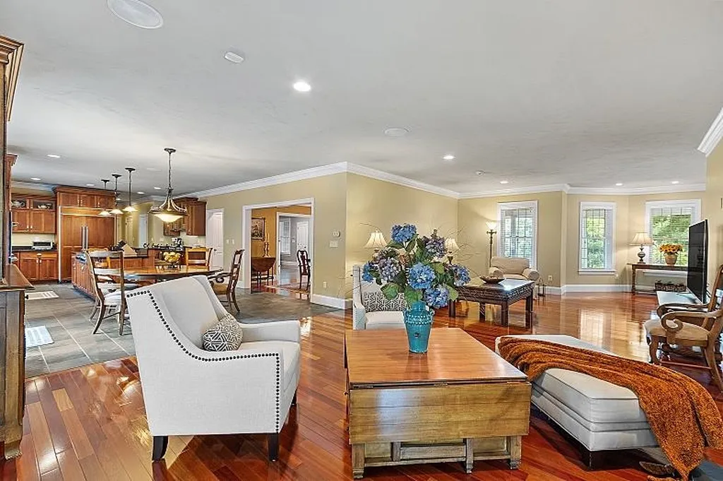 19 Timberlane Road Windham NH 03087
