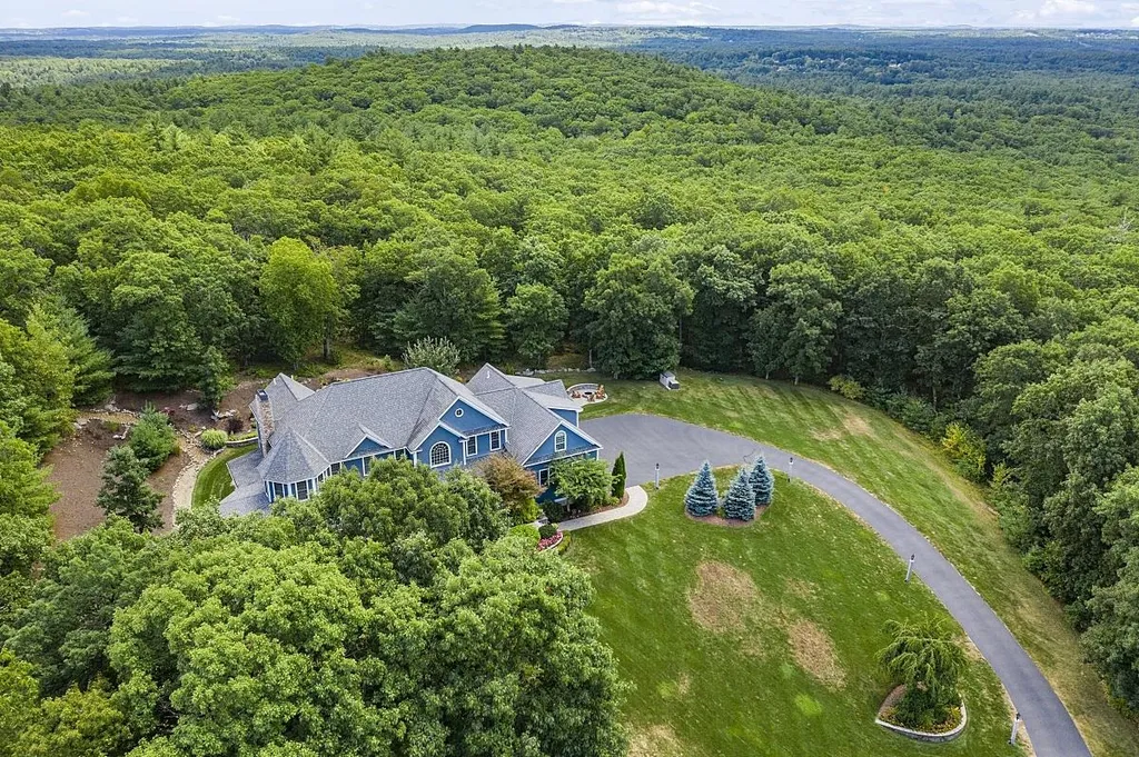 19 Timberlane Road Windham NH 03087