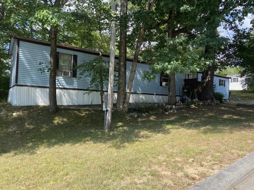 21 Edgewood Drive Allenstown NH 03275