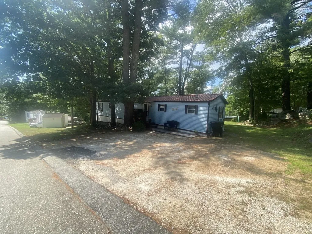 21 Edgewood Drive Allenstown NH 03275