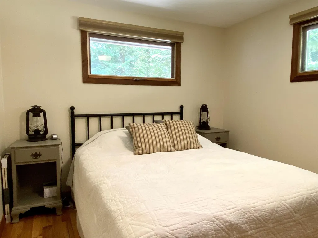 7 Earl Shore Road Wolfeboro NH 03894