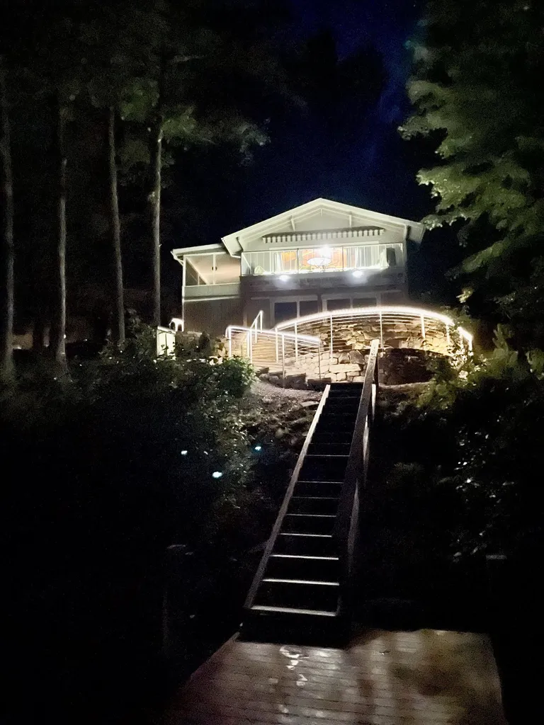 7 Earl Shore Road Wolfeboro NH 03894