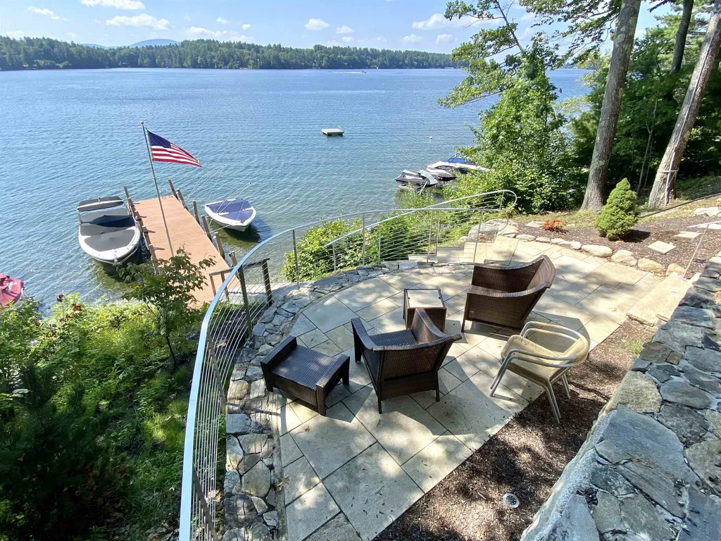 7 Earl Shore Road Wolfeboro NH 03894