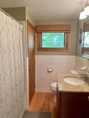 7 Earl Shore Road Wolfeboro NH 03894