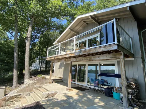 7 Earl Shore Road Wolfeboro NH 03894