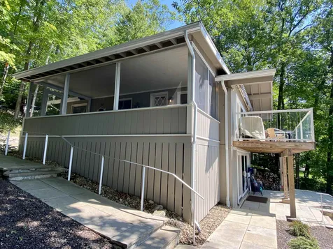 7 Earl Shore Road Wolfeboro NH 03894