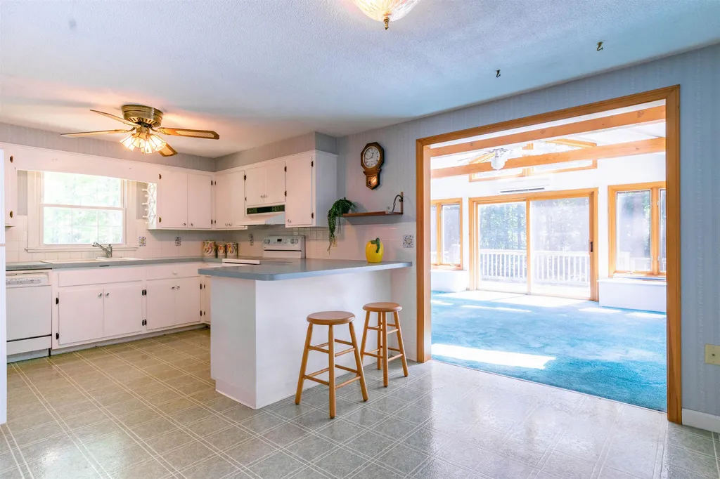 7 Wood Drive Atkinson NH 03811