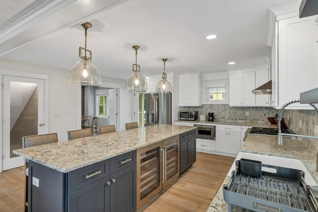 14 Lake Shore Drive Moultonborough NH 03254