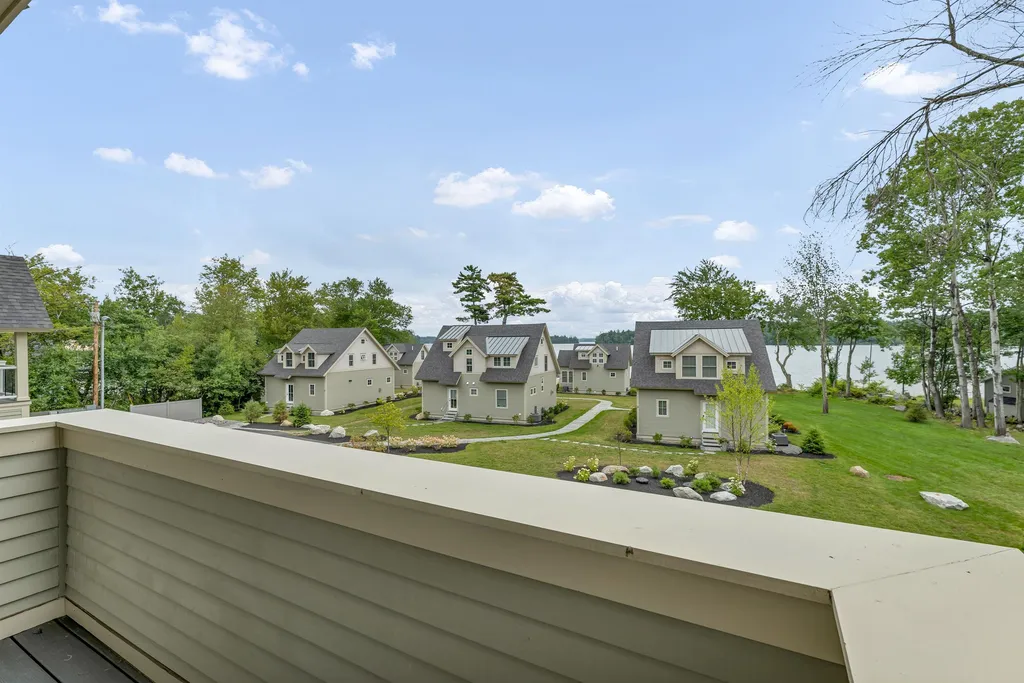 14 Lake Shore Drive Moultonborough NH 03254