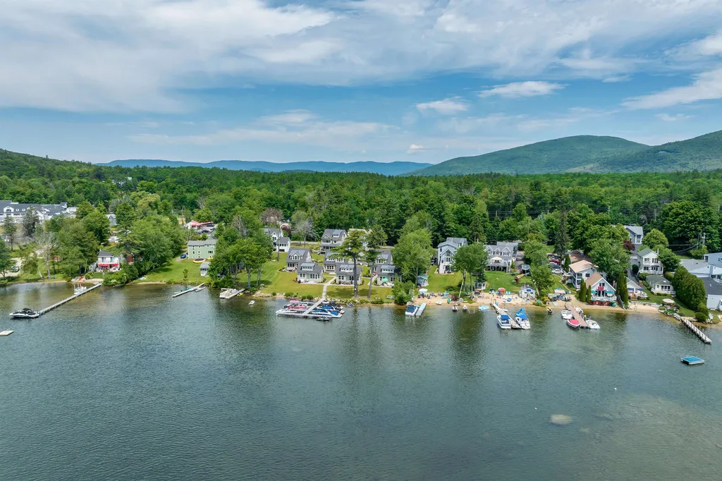 14 Lake Shore Drive Moultonborough NH 03254