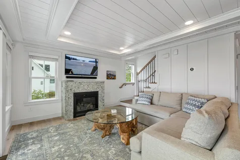 14 Lake Shore Drive Moultonborough NH 03254