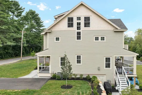 14 Lake Shore Drive Moultonborough NH 03254
