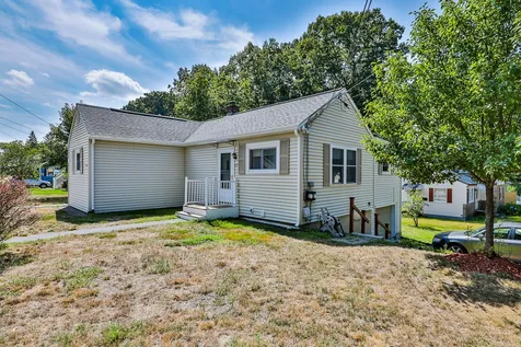 62 Franklin Street Derry NH 03038